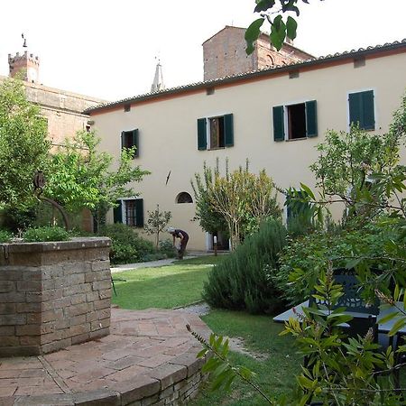 Отель Il Giardino Segreto Пиенца Экстерьер фото