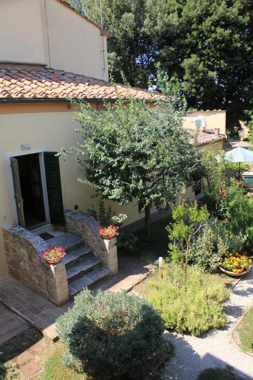 Отель Il Giardino Segreto Пиенца Экстерьер фото