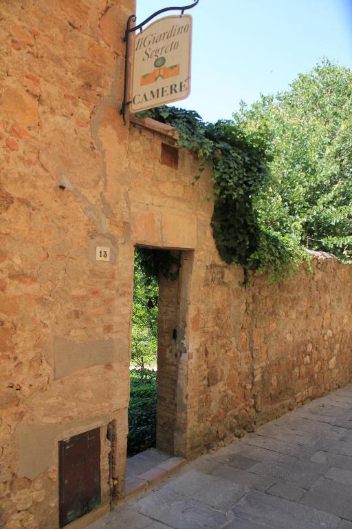 Отель Il Giardino Segreto Пиенца Экстерьер фото
